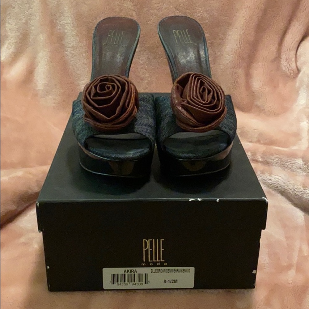 Women’s shoes